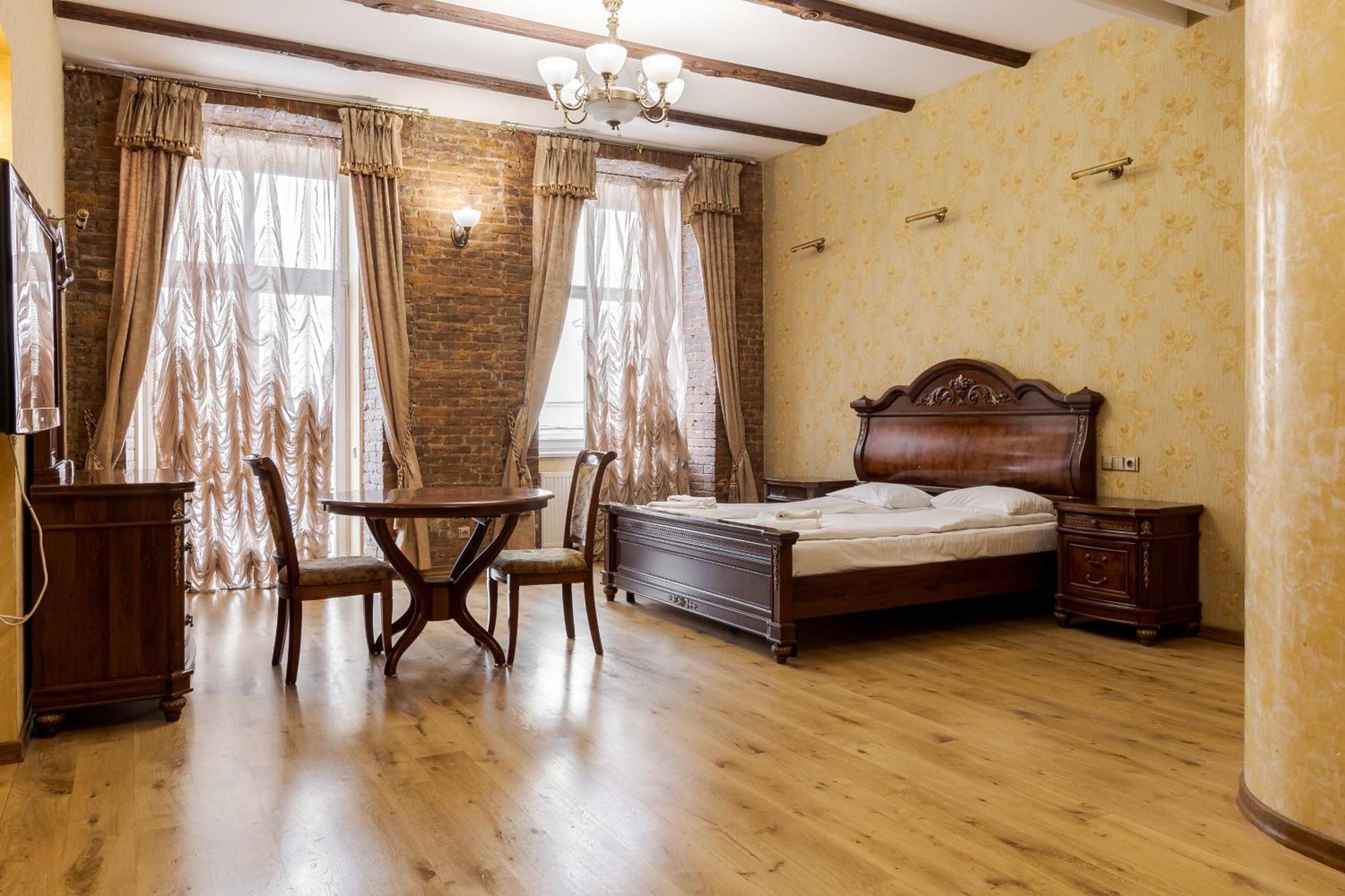 Апартаменти На Площі Ринок, 20 Lviv Bagian luar foto