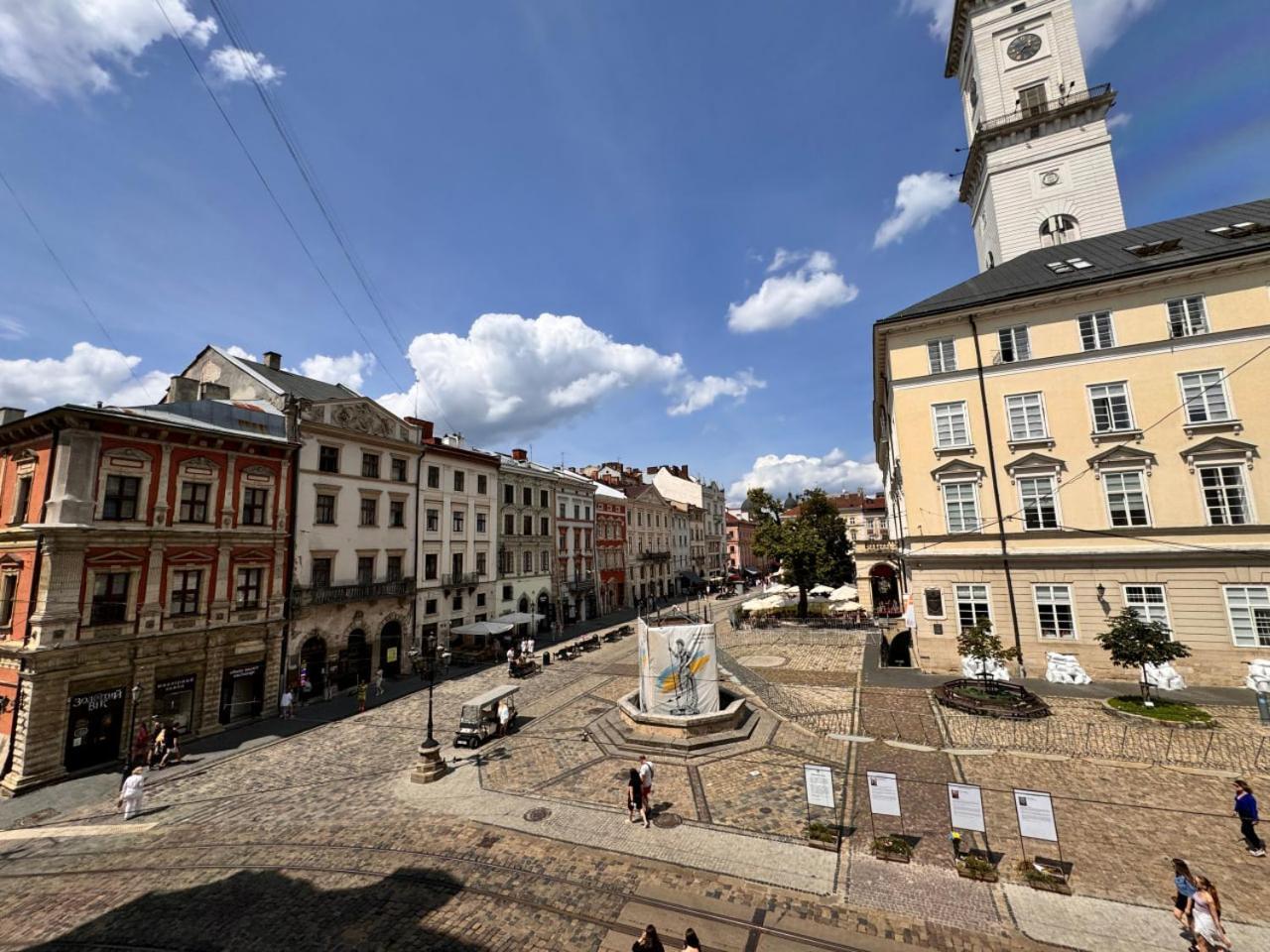 Апартаменти На Площі Ринок, 20 Lviv Bagian luar foto